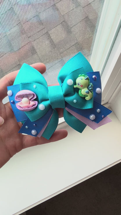 Splashy Pals Bow